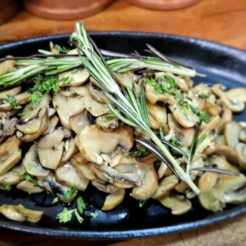 Teura Italian Restaurant - Mushrooms - Italian Near Me - Brooklyn, New York Teura Italian Restaurant - Mushrooms - Italian Near Me - Brooklyn, New York