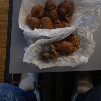 Sharks fish & chicken  - Over  cooked disgusting mushrooms - Chicken Wings Near Me - Homewood, Illinois