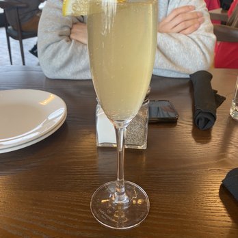 Rize Carmel - Mimosa $9 - Breakfast & Brunch Near Me - Carmel, Indiana