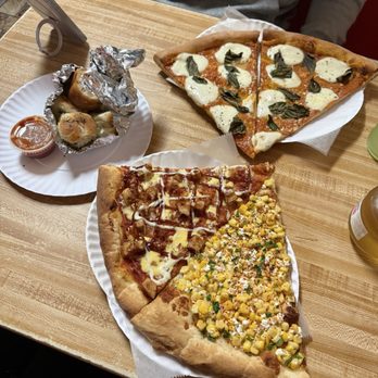 Vinnie's Pizzeria - Elote Pizza, The Texan Pizza, Garlic Knots - Pizza Near Me - Brooklyn, New York Vinnie's Pizzeria - Elote Pizza, The Texan Pizza, Garlic Knots - Pizza Near Me - Brooklyn, New York