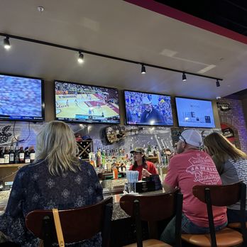 Rosati's Pizza - Pizza Near Me - Cedar Park, Texas