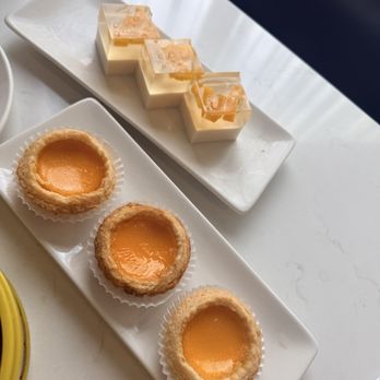 Crystal Palace - Coconut Mango Pudding, Dan Tan (egg custard tarts) - Dim Sum Near Me - Monterey Park, California