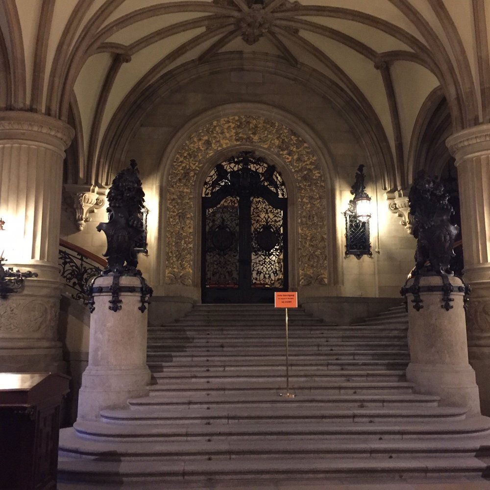 Hamburger Rathaus - Landmarks & Historical Buildings Near Me - Hamburg, HH