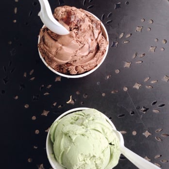 Richardson's Ice Cream - Death By Chocolate and Green tea - Ice Cream & Frozen Yogurt Near Me - Middleton, Massachusetts