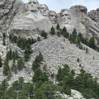 Mount Rushmore National Memorial - Landmarks & Historical Buildings Near Me - Keystone, South Dakota Mount Rushmore National Memorial - Landmarks & Historical Buildings Near Me - Keystone, South Dakota