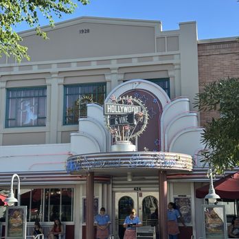 Hollywood & Vine - American Near Me - Lake Buena Vista, Florida