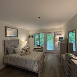 Mira Vie - Assisted Living Private Studio with a balcony