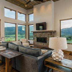 Wolf Creek Resort