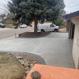 Driveway with diamond relief cuts and a Smokey blue border Driveway with diamond relief cuts and a Smokey blue border