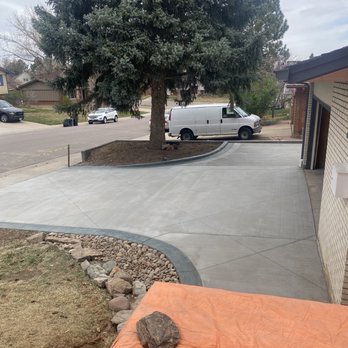 Denver Concrete - Driveway with diamond relief cuts and a Smokey blue border - Masonry/Concrete Near Me - Denver, Colorado Denver Concrete - Driveway with diamond relief cuts and a Smokey blue border - Masonry/Concrete Near Me - Denver, Colorado