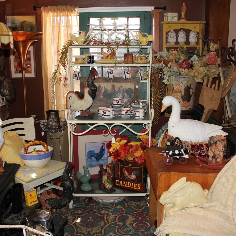 DELIGHT-FUL TREASURES - Antiques Near Me - Coarsegold, California DELIGHT-FUL TREASURES - Antiques Near Me - Coarsegold, California