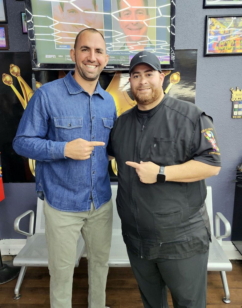 Gold Cut Barber Shop Logo