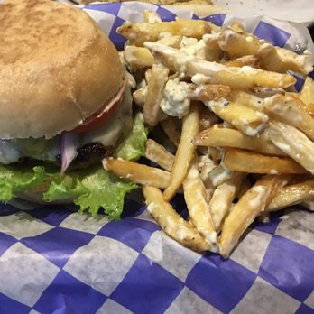 5 Ate Cafe - Classic burger with fries covered in blue cheese sauce - Pizza Near Me - Spring, Texas