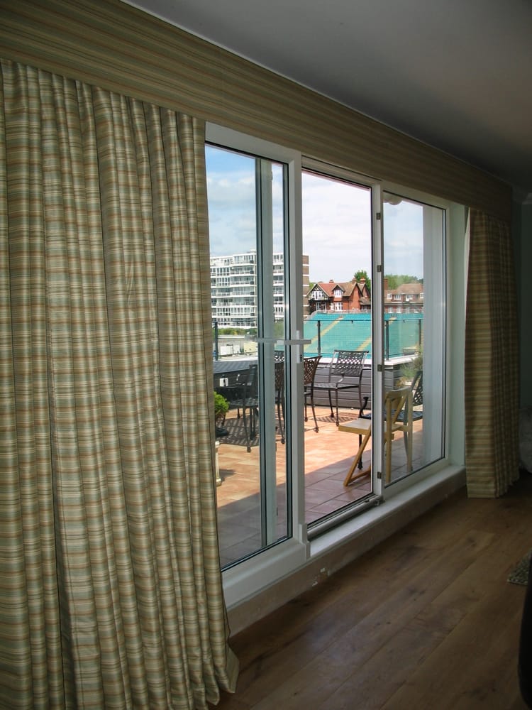 MANDY WILLIAMS Updated June 2024 5 Dunstall Avenue, Burgess Hill