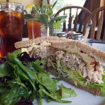 Creekside Bakery - Bakeries Near Me - Novato, California