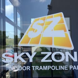 Sky Zone Trampoline Park - Logo
