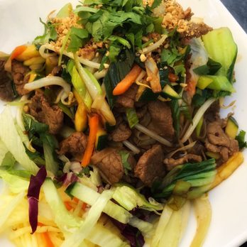 Nem - Reisnudelsalat mit Rindfleisch - Fast Food Near Me - Hamburg, HH Nem - Reisnudelsalat mit Rindfleisch - Fast Food Near Me - Hamburg, HH