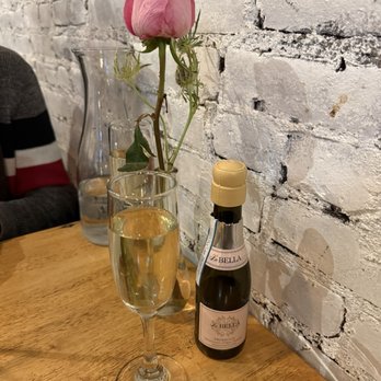 Ciao - Prosecco - Pizza Near Me - Somerville, Massachusetts