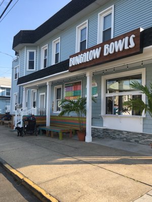 Bungalow Bowls by null