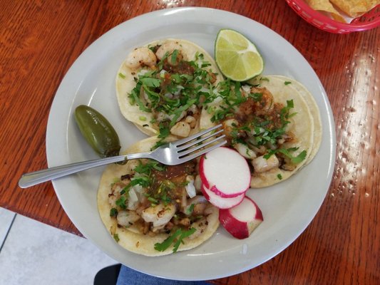 El Yahualica Tacos by null