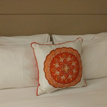 Newbury Guest House - That's a pretty pillow! - Hotels Near Me - Boston, Massachusetts