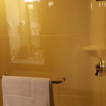 Sleep Inn Near Washington State Line - Shower! No tub but the showerhead is high up and great pressure! - Hotels Near Me - Post Falls, Idaho