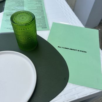 Petralunga - Pizza Near Me - Miami, Florida