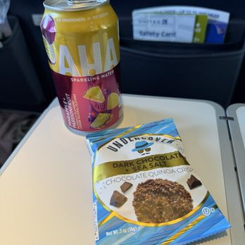 United Airlines - Snack & Drink (both delicious) on 4 hour flight from SEA - Airlines Near Me - Houston, Texas United Airlines - Snack & Drink (both delicious) on 4 hour flight from SEA - Airlines Near Me - Houston, Texas