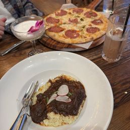 Risotto and seasonal pizza Risotto and seasonal pizza