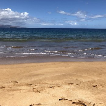 Poolenalena Beach - Beaches Near Me - Kihei, Hawaii
