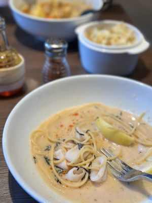 UNETTO TOKYO PASTA FACTORY by null