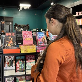 Xoxo Book Boutique - Inside - Bookstores Near Me - Las Vegas, Nevada Xoxo Book Boutique - Inside - Bookstores Near Me - Las Vegas, Nevada