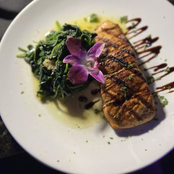 District Seventy 8 - Atlantic salmon with sauté spinach - New American Near Me - Detroit, Michigan District Seventy 8 - Atlantic salmon with sauté spinach - New American Near Me - Detroit, Michigan