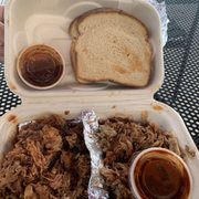 Photo of The Pig’s Gig BBQ - San Diego, CA, United States. Pulled Pork & Pulled Chicken and Toast