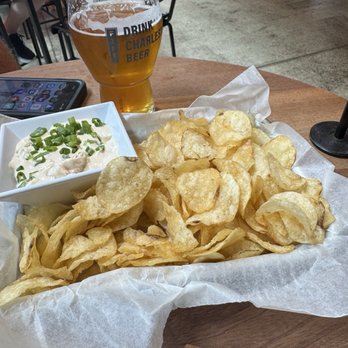 Fife Street Brewing - Kettle chip with Onion Dip - Brewpubs Near Me - Charleston, West Virginia