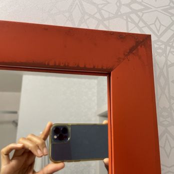 Hampton Inn Niles - Bathroom mirror - Hotels Near Me - Niles, Michigan