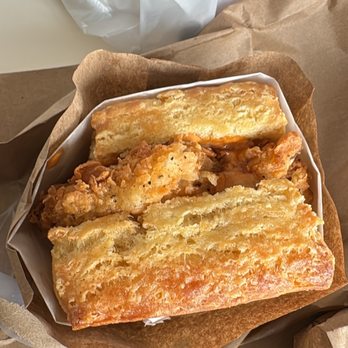Bird Bird Biscuit - Queen beak - Breakfast & Brunch Near Me - Austin, Texas