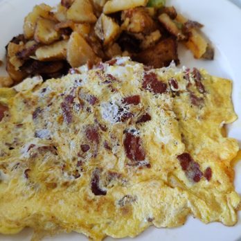 Broad Street Diner - bacon + cheddar omelette - Diners Near Me - Keyport, New Jersey Broad Street Diner - bacon + cheddar omelette - Diners Near Me - Keyport, New Jersey