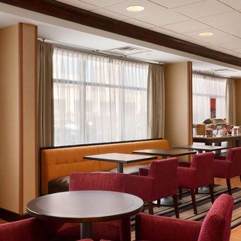 Hampton Inn Boston/Braintree - Restaurant - Hotels Near Me - Braintree, Massachusetts Hampton Inn Boston/Braintree - Restaurant - Hotels Near Me - Braintree, Massachusetts