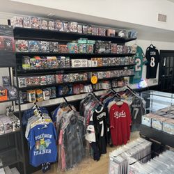 Wicked Treasures - Jerseys, blasters, megas