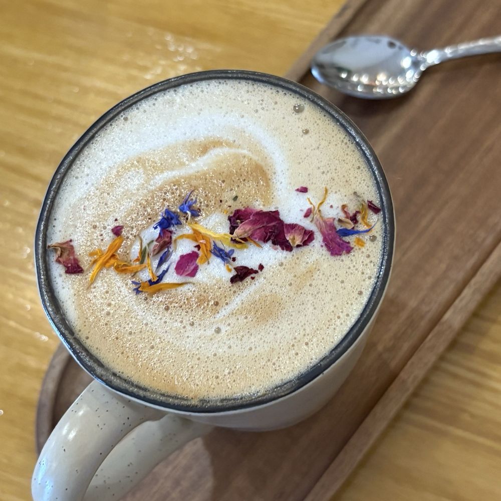 Soft Cafe - Madagascar vanilla latte - Coffee & Tea Near Me - Hawthorne, California