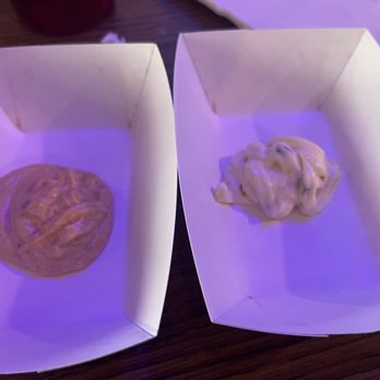 Eadies Fish House - Onion ring sauce and tartar sauce - Seafood Near Me - North Canton, Ohio