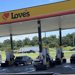 Loves Country Store - Pumps