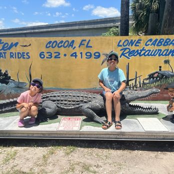 Lone Cabbage Fish Camp - Front of restaurant display - Seafood Near Me - Cocoa, Florida