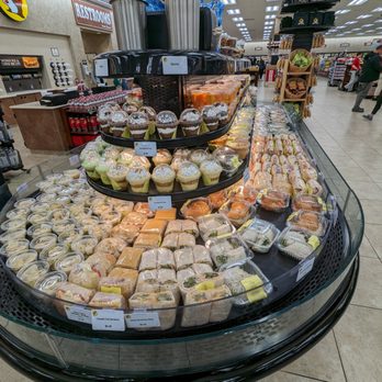 Buc-ee's - Gas Stations Near Me - Leeds, Alabama