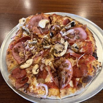 Pinthouse Pizza - The Works, Small - Brewpubs Near Me - Round Rock, Texas Pinthouse Pizza - The Works, Small - Brewpubs Near Me - Round Rock, Texas
