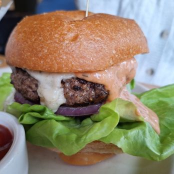 Papa Haydn Northwest - Burger with gorganzola cheese - New American Near Me - Portland, Oregon Papa Haydn Northwest - Burger with gorganzola cheese - New American Near Me - Portland, Oregon