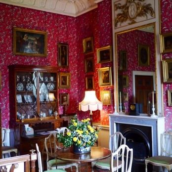 Castle Howard - Landmarks & Historical Buildings Near Me