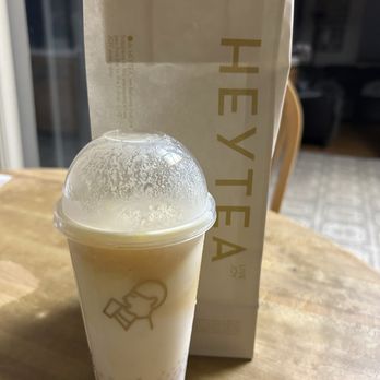 HEYTEA - I like the bag that comes with it for to go, easy to carry my drink out. - Bubble Tea Near Me - San Jose, California HEYTEA - I like the bag that comes with it for to go, easy to carry my drink out. - Bubble Tea Near Me - San Jose, California