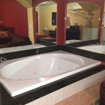 Sky Palm International Lodge - Jacuzzi suite - Hotels Near Me - Orange, California Sky Palm International Lodge - Jacuzzi suite - Hotels Near Me - Orange, California